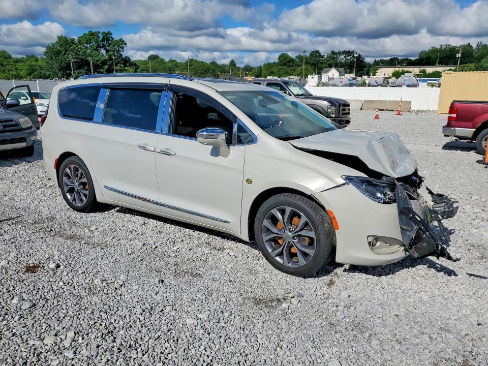 Продажа на аукционе авто 2017 Chrysler Pacifica, vin: 2C4RC1GG4HR595508, номер лота: 57384796