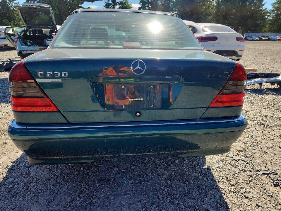 1998 Mercedes-benz C მანქანა იყიდება აუქციონზე, vin: WDBHA23G0WA606145, აუქციონის ნომერი: 47790476