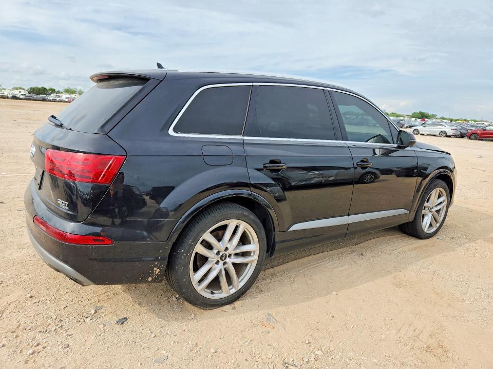 56168556 :رقم المزاد ، WA1VAAF71HD020947 vin ، 2017 Audi Q7 مزاد بيع