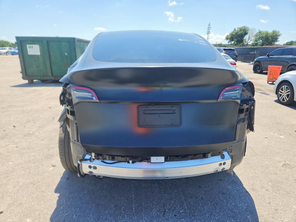 2024 Tesla Model Y მანქანა იყიდება აუქციონზე, vin: 7SAYGAEE2RF186506, აუქციონის ნომერი: 58042346