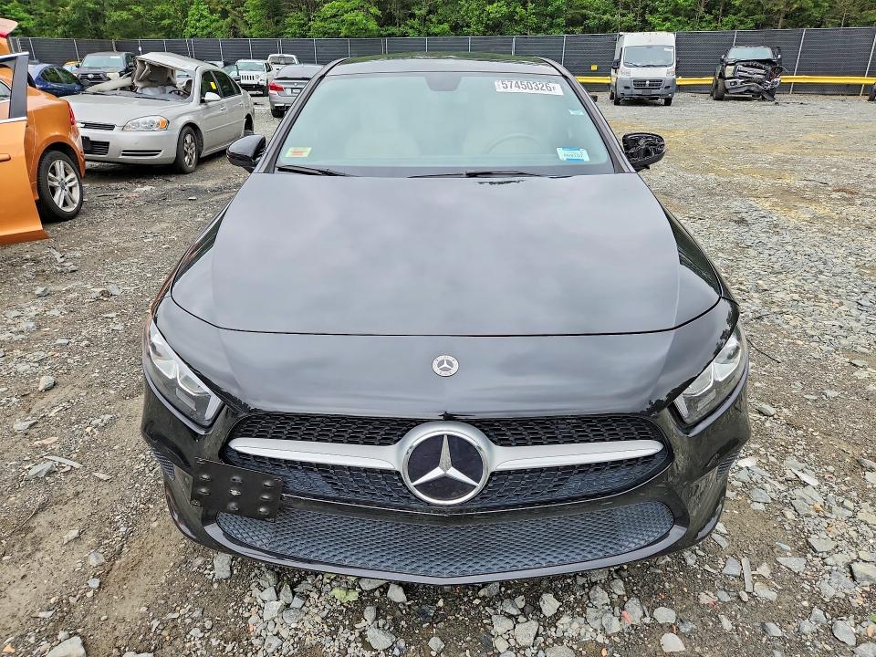 2019 Mercedes-benz A მანქანა იყიდება აუქციონზე, vin: WDD3G4EB1KW025988, აუქციონის ნომერი: 57450326