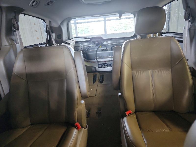 58440806 :رقم المزاد ، 2A4RR6DG0BR500234 vin ، 2011 Chrysler Town & Country مزاد بيع