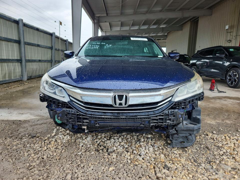 Продаж на аукціоні авто 2017 Honda Accord, vin: 1HGCR2F39HA089395, номер лоту: 56297986
