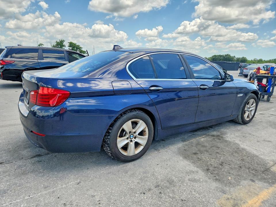 58389396 :رقم المزاد ، WBAXH5C5XDD108553 vin ، 2013 Bmw 528 مزاد بيع
