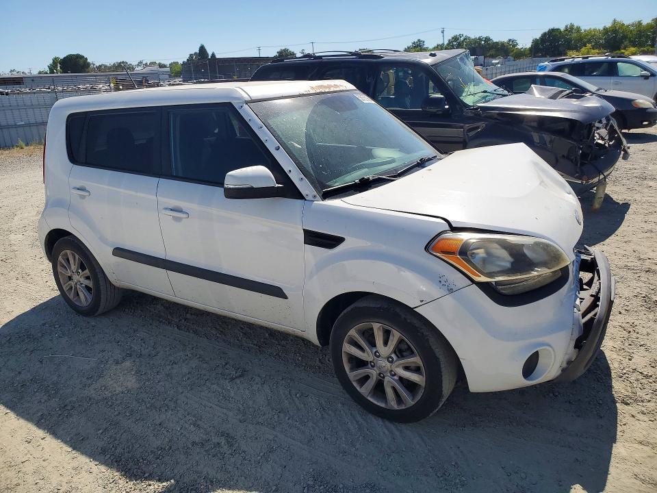 2013 Kia Soul მანქანა იყიდება აუქციონზე, vin: KNDJT2A61D7510784, აუქციონის ნომერი: 58155006