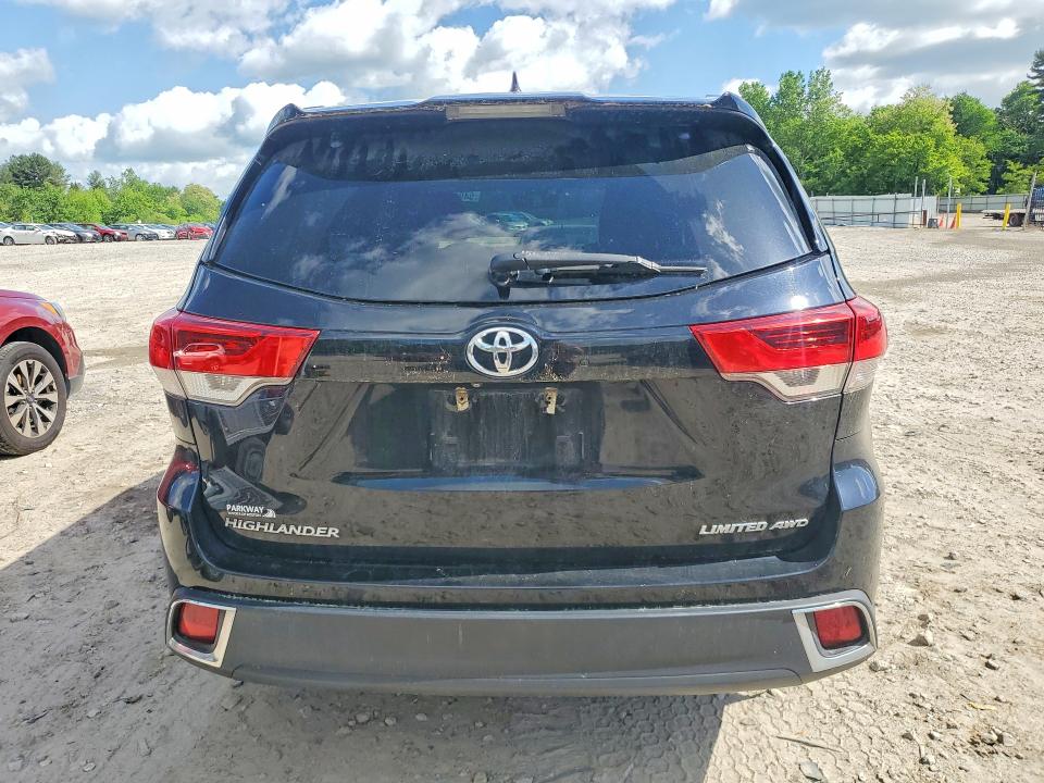 Продажа на аукционе авто 2018 Toyota Highlander, vin: 5TDDZRFHXJS890207, номер лота: 54962466