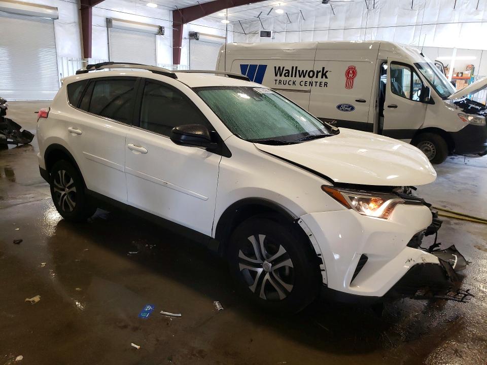 Продаж на аукціоні авто 2017 Toyota Rav4, vin: JTMZFREVXHJ711032, номер лоту: 57776486