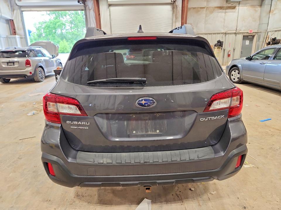 56822966 :رقم المزاد ، 4S4BSACC0J3307565 vin ، 2018 Subaru Outback مزاد بيع