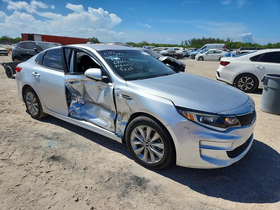 58174436 :رقم المزاد ، 5XXGT4L38JG255224 vin ، 2018 Kia Optima مزاد بيع