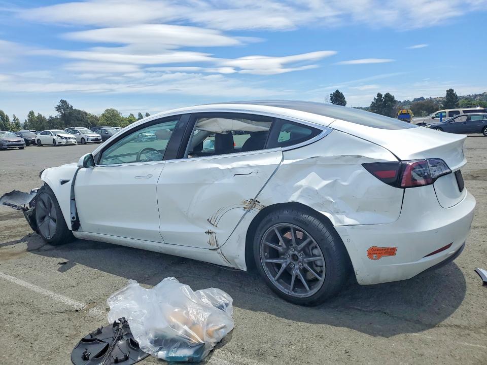 56780626 :رقم المزاد ، 5YJ3E1EB2LF650047 vin ، 2020 Tesla Model 3 مزاد بيع