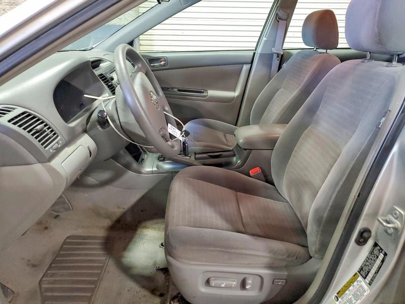 2005 Toyota Camry მანქანა იყიდება აუქციონზე, vin: 4T1BE30K95U564030, აუქციონის ნომერი: 57695416