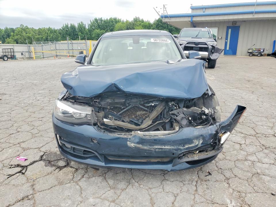 58733866 :رقم المزاد ، WBA3X5C57FD561128 vin ، 2015 Bmw 328 مزاد بيع