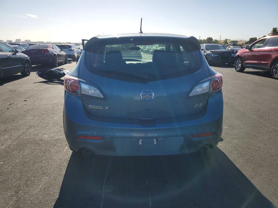 55809056 :رقم المزاد ، JM1BL1K67B1439636 vin ، 2011 Mazda 3 مزاد بيع