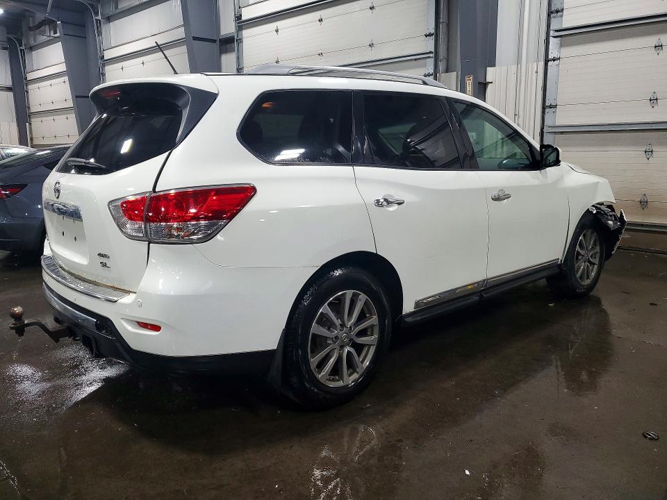 55517996 :رقم المزاد ، 5N1AR2MMXGC654320 vin ، 2016 Nissan Pathfinder مزاد بيع