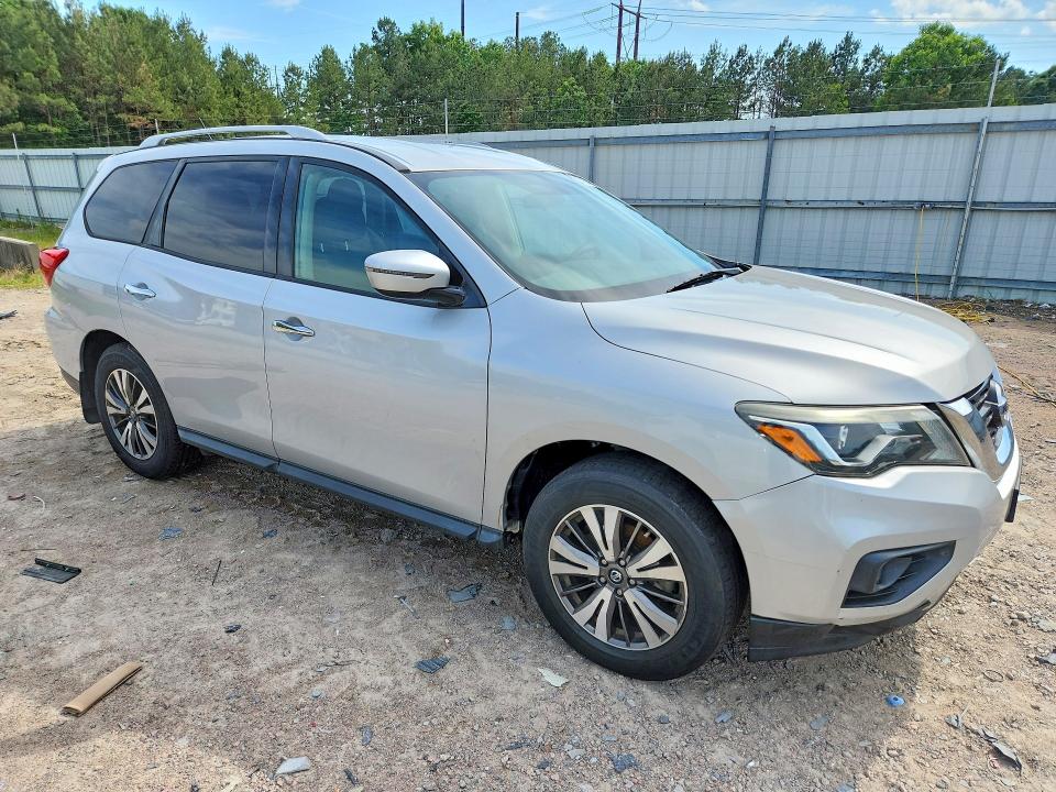 57234676 :رقم المزاد ، 5N1DR2MN8HC689820 vin ، 2017 Nissan Pathfinder مزاد بيع