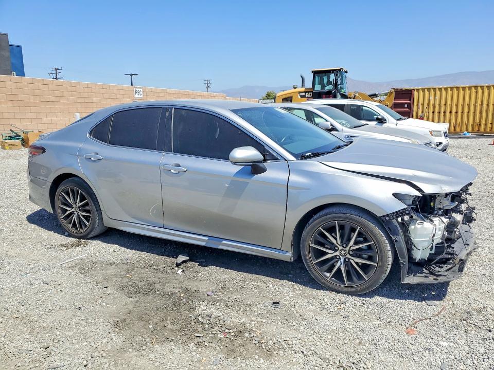 2022 Toyota Camry მანქანა იყიდება აუქციონზე, vin: 4T1G11AK4NU677226, აუქციონის ნომერი: 56365326