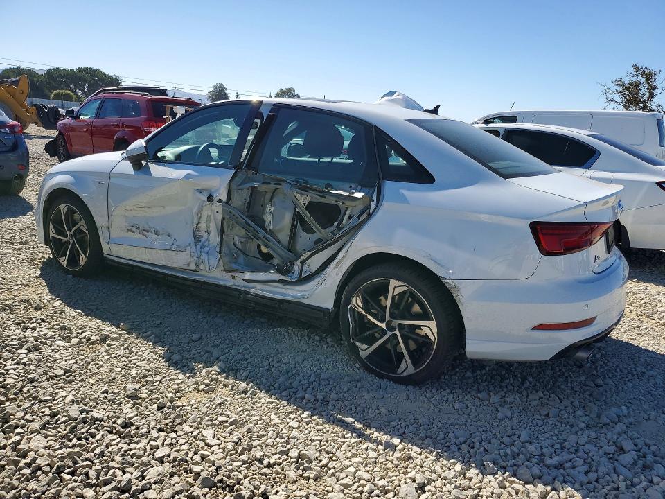56449076 :رقم المزاد ، WAUBEGFF3LA100233 vin ، 2020 Audi A3 مزاد بيع
