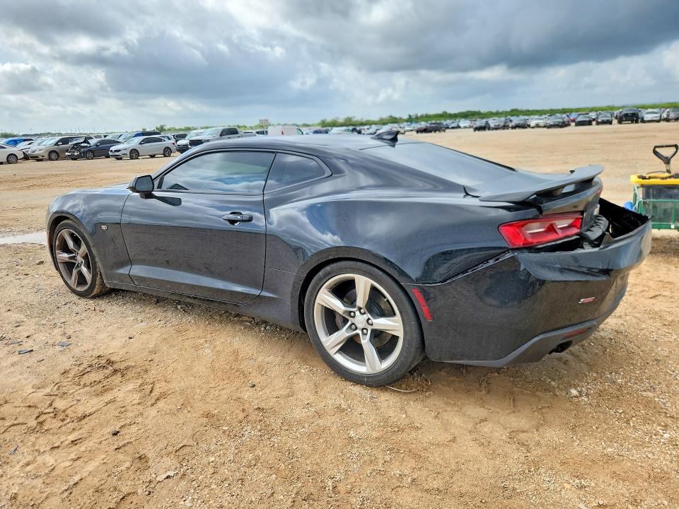56692676 :رقم المزاد ، 1G1FE1R73J0123044 vin ، 2018 Chevrolet Camaro مزاد بيع