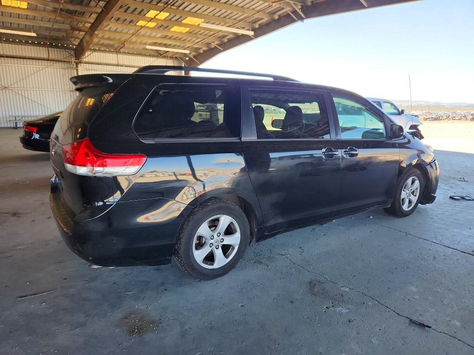 Продаж на аукціоні авто 2012 Toyota Sienna, vin: 5TDKK3DC0CS278469, номер лоту: 56855236