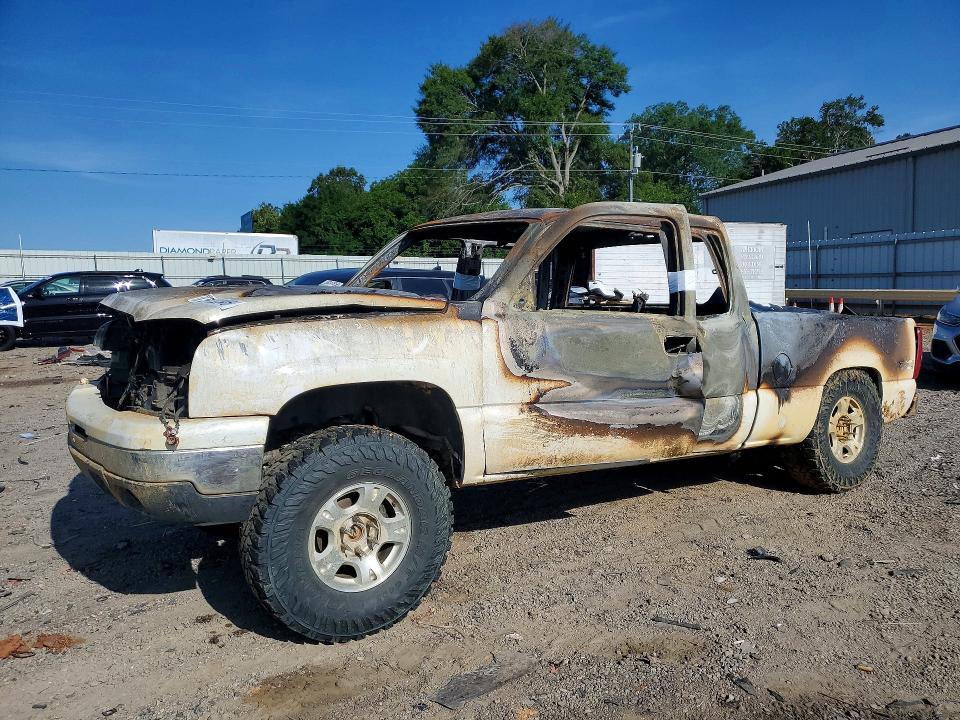 2004 Chevrolet Silvrdo Ls მანქანა იყიდება აუქციონზე, vin: 1GCEK19T54E221024, აუქციონის ნომერი: 56402346
