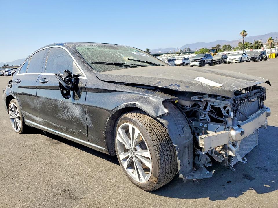 2021 Mercedes-benz C მანქანა იყიდება აუქციონზე, vin: W1KWF8DB4MR644983, აუქციონის ნომერი: 54831606
