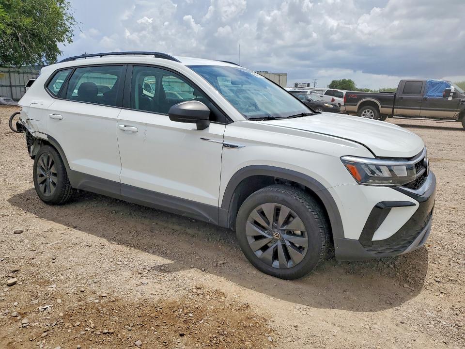 Продажа на аукционе авто 2022 Volkswagen Taos, vin: 3VVCX7B21NM069625, номер лота: 56470886