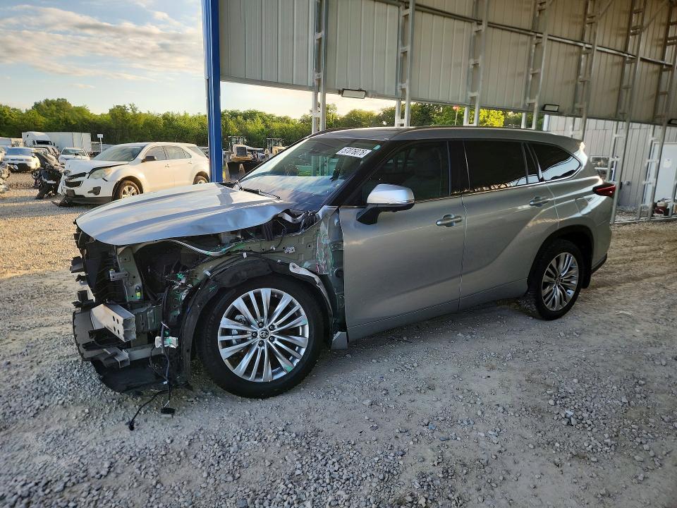 2023 Toyota Highlander მანქანა იყიდება აუქციონზე, vin: 5TDKDRBH5PS038061, აუქციონის ნომერი: 57076076