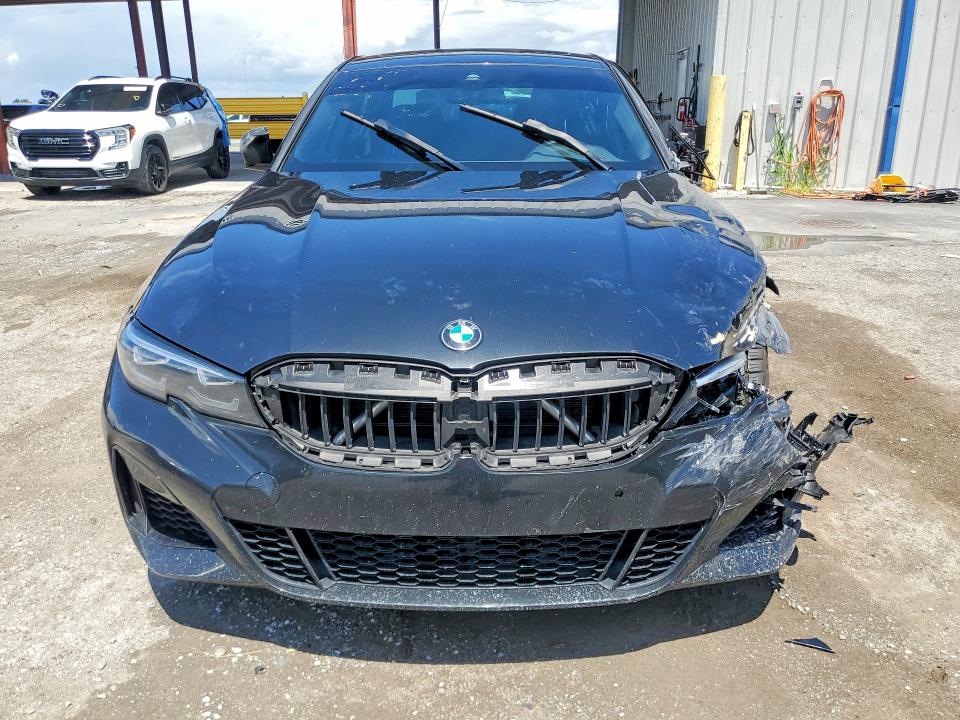 57169986 :رقم المزاد ، 3MW5U7J04N8C31222 vin ، 2022 Bmw M340i مزاد بيع