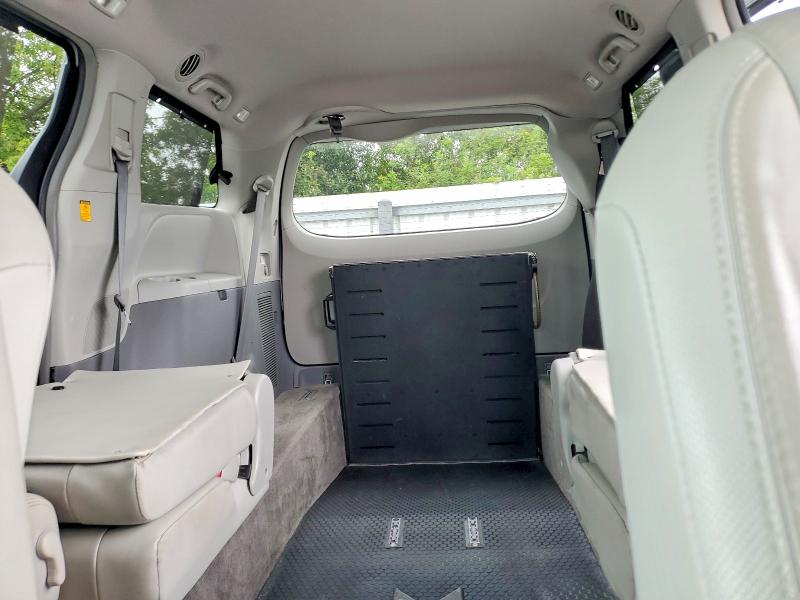 2013 Toyota Sienna მანქანა იყიდება აუქციონზე, vin: 5TDYK3DC6DS328934, აუქციონის ნომერი: 55946146