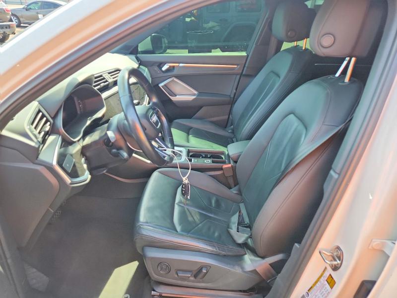55896286 :رقم المزاد ، WA1AUCF39M1091596 vin ، 2021 Audi Q3 مزاد بيع