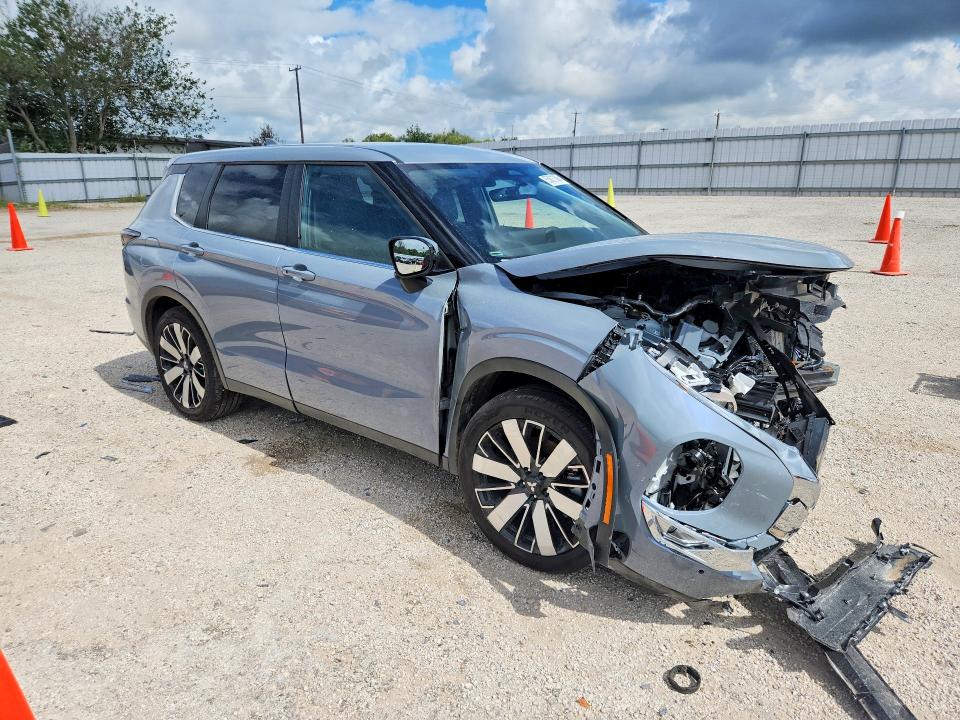 2026 Mitsubishi Outlander მანქანა იყიდება აუქციონზე, vin: JA4J3VAB0TZ027752, აუქციონის ნომერი: 55821386
