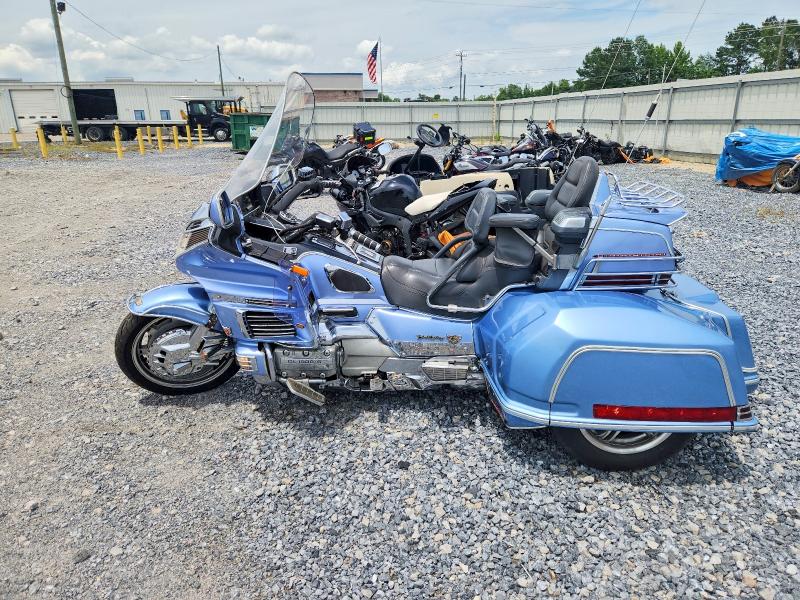 56484256 :رقم المزاد ، 1HFSC2206LA200930 vin ، 1990 Honda Gl1500 مزاد بيع
