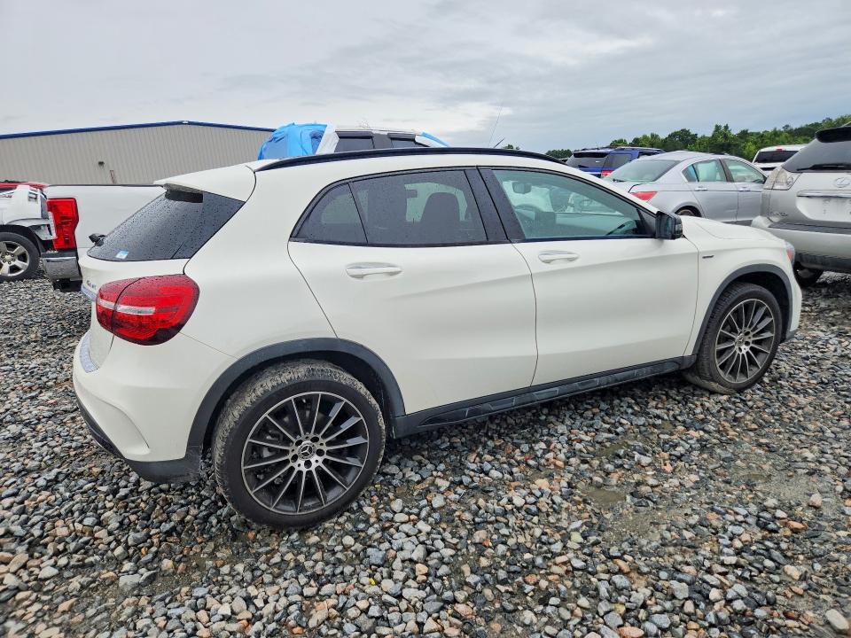 57128956 :رقم المزاد ، WDCTG4GBXJJ381062 vin ، 2018 Mercedes-benz Gla مزاد بيع