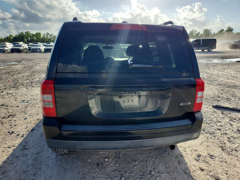 57200726 :رقم المزاد ، 1C4NJPBA1ED695087 vin ، 2014 Jeep Patriot مزاد بيع