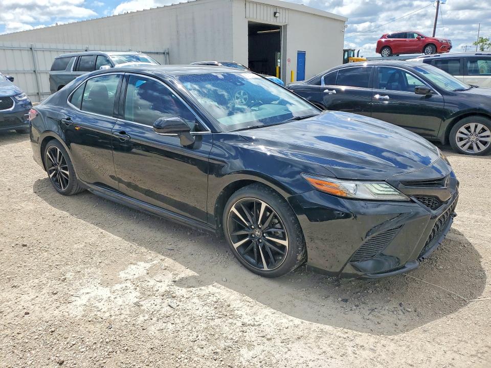 Продажа на аукционе авто 2018 Toyota Camry, vin: 4T1BZ1HK4JU013480, номер лота: 57152916