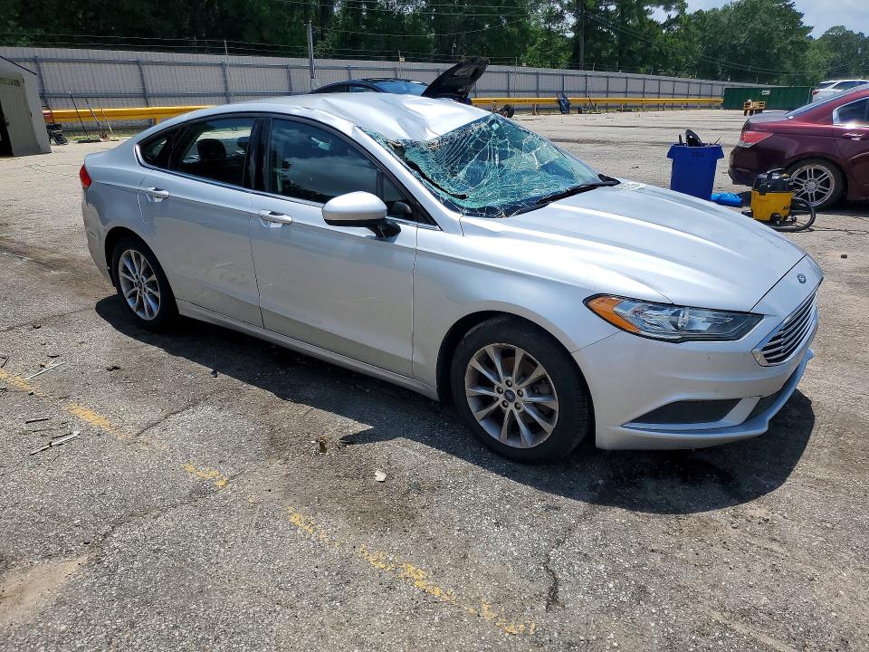 57870186 :رقم المزاد ، 3FA6P0HD1HR244559 vin ، 2017 Ford Fusion مزاد بيع