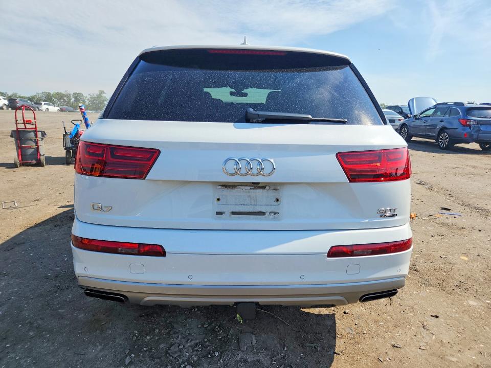 57756896 :رقم المزاد ، WA1VAAF72JD016234 vin ، 2018 Audi Q7 مزاد بيع