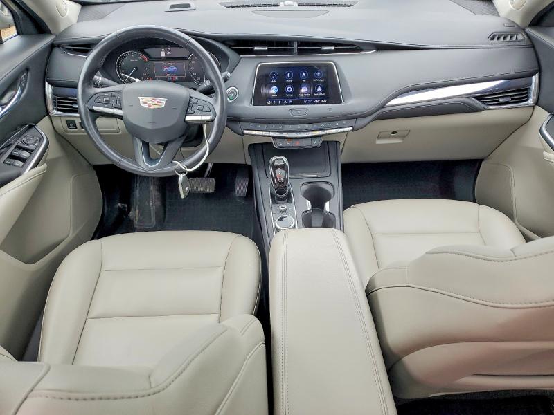 56852946 :رقم المزاد ، 1GYFZBR4XLF025694 vin ، 2020 Cadillac Xt4 مزاد بيع