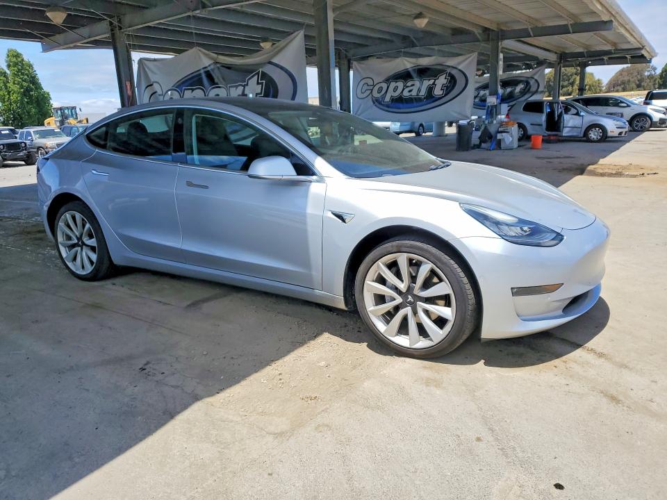Продаж на аукціоні авто 2018 Tesla 3, vin: 5YJ3E1EA3JF048729, номер лоту: 57782206
