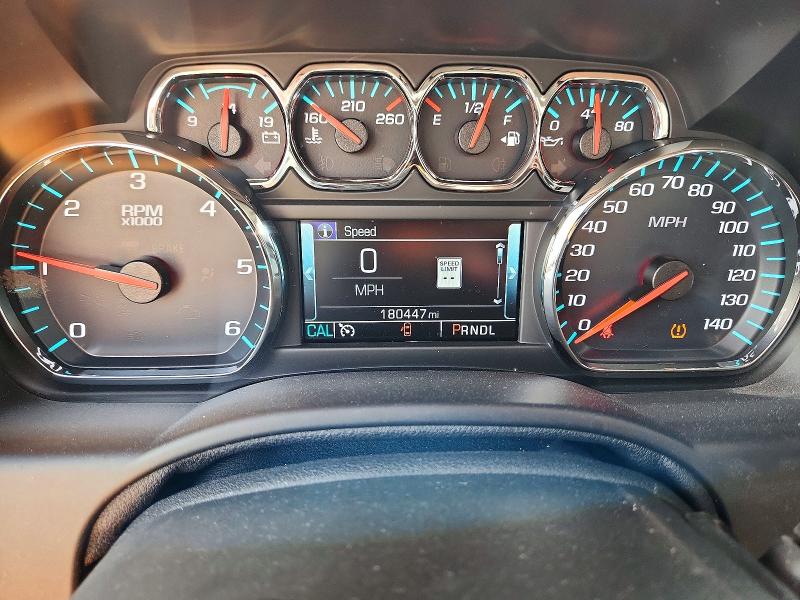 Продаж на аукціоні авто 2018 Chevrolet Suburban, vin: 1GNSKJKC2JR169201, номер лоту: 55399056