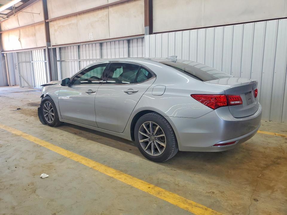 57223616 :رقم المزاد ، 19UUB1F38JA008461 vin ، 2018 Acura Tlx مزاد بيع
