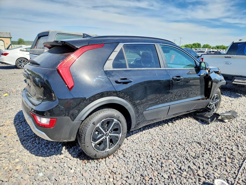 55700256 :رقم المزاد ، KNDCR3LE5S5261349 vin ، 2025 Kia Niro مزاد بيع