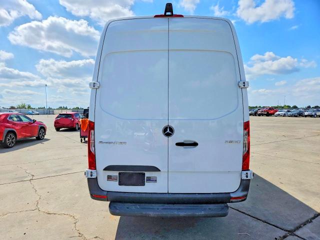 55555756 :رقم المزاد ، W1Y4KCHY1RT178899 vin ، 2024 Mercedes-benz Sprinter مزاد بيع