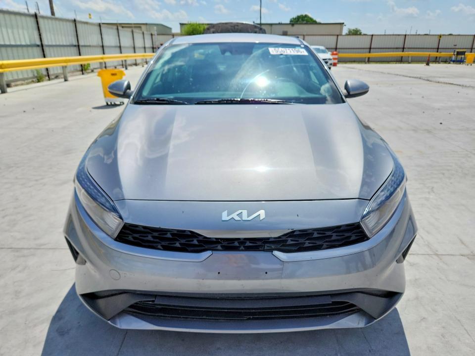 55671196 :رقم المزاد ، 3KPF24AD3RE748940 vin ، 2024 Kia Forte مزاد بيع