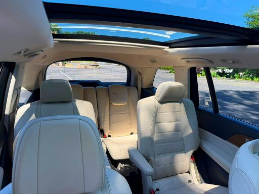 54766686 :رقم المزاد ، 4JGFF8GE2LA165714 vin ، 2020 Mercedes-benz Gls مزاد بيع