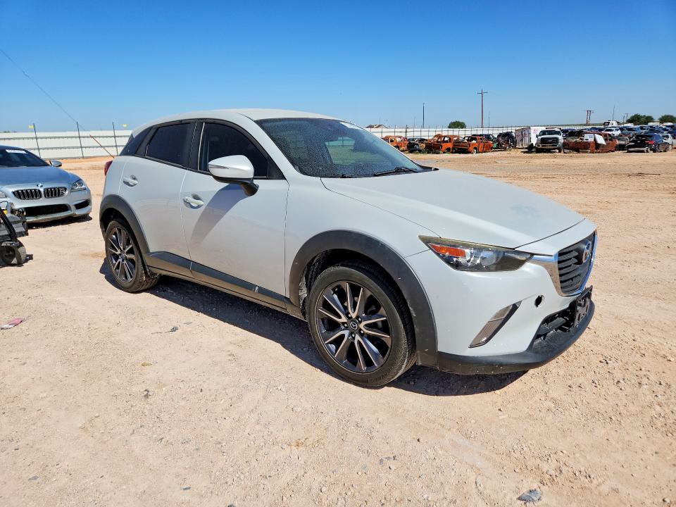 57602816 :رقم المزاد ، JM1DKDC71J1329443 vin ، 2018 Mazda Cx-3 مزاد بيع