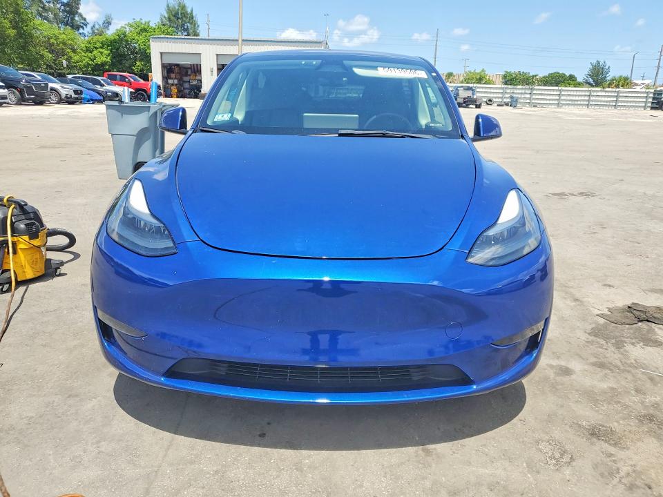 59139506 :رقم المزاد ، 7SAYGAEE6PF850531 vin ، 2023 Tesla Model Y مزاد بيع