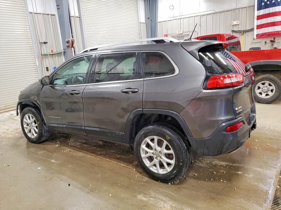 41633386 :رقم المزاد ، 1C4PJMCSXHW651466 vin ، 2017 Jeep Cherokee مزاد بيع