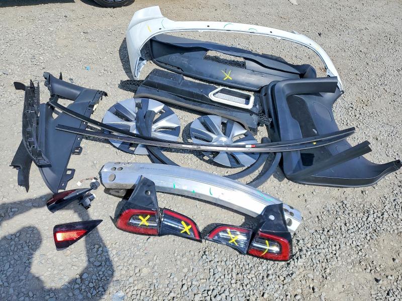 2022 Tesla Model Y მანქანა იყიდება აუქციონზე, vin: 7SAYGDEE5NF385397, აუქციონის ნომერი: 55215806