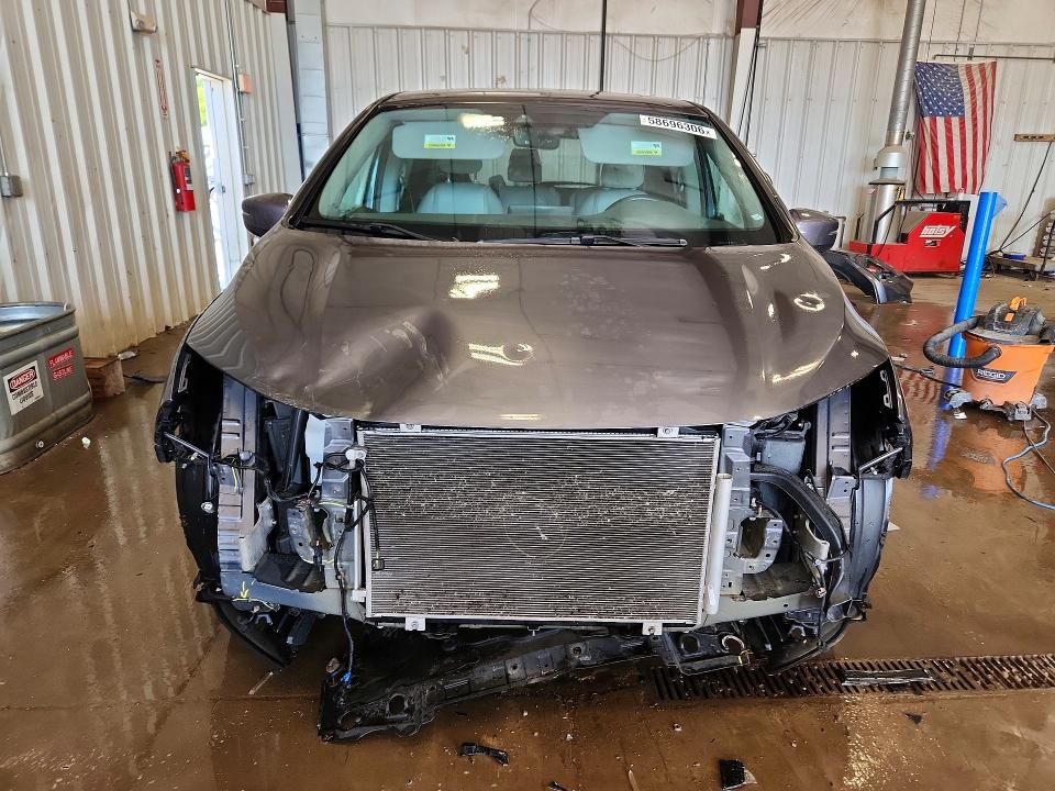 58696306 :رقم المزاد ، 5FNRL6H89JB098847 vin ، 2018 Honda Odyssey مزاد بيع